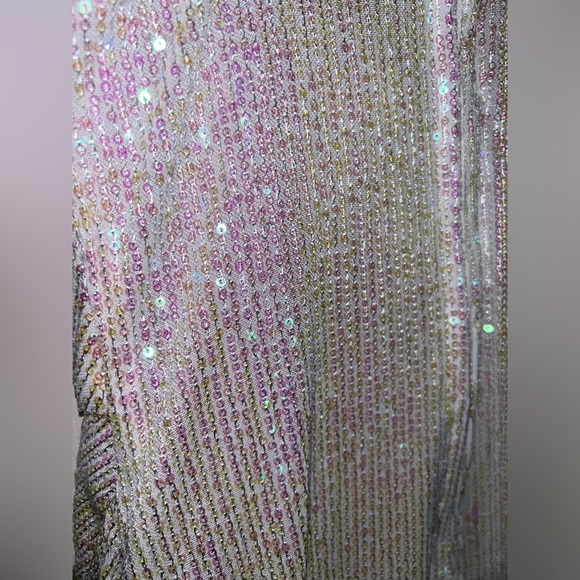 white party dress with iridescent sequins - Picture 4 of 5